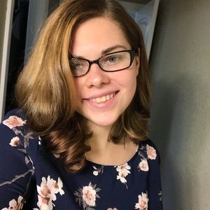 Meet your Posher, Kaitlan